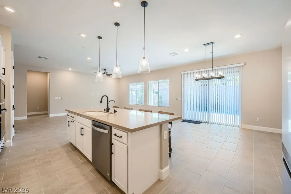 10049 Auburn Rose Avenue Las Vegas, NV 89143