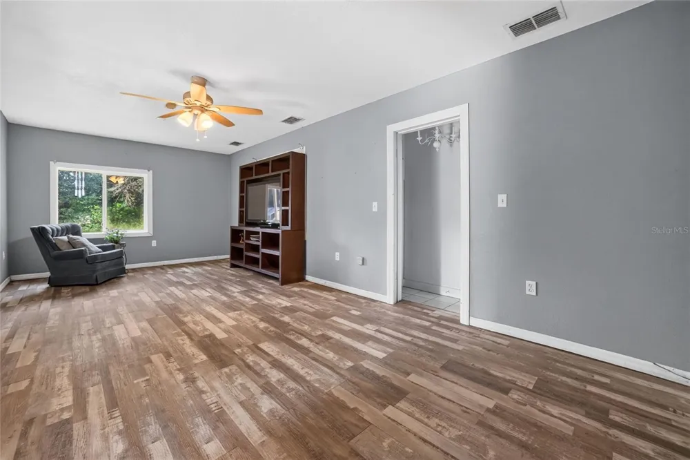 11855 SE 141ST TERRACE Ocklawaha, FL 32179