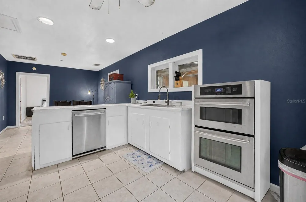 11855 SE 141ST TERRACE Ocklawaha, FL 32179