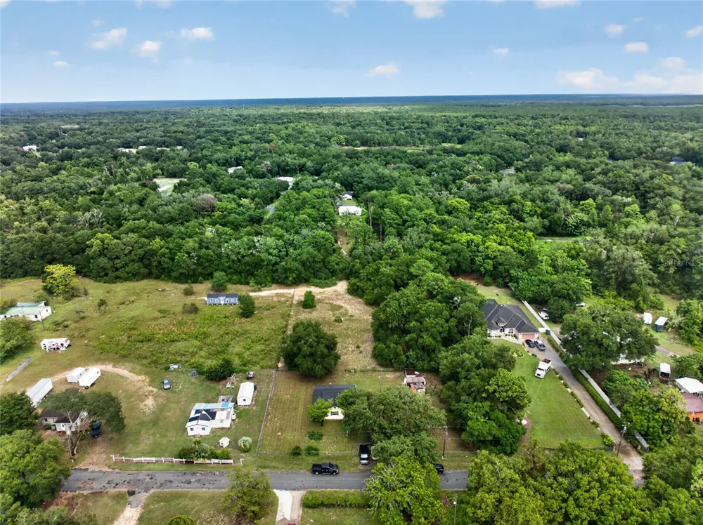11855 SE 141ST TERRACE Ocklawaha, FL 32179