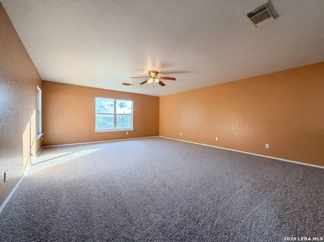 121 SPRINGTREE FLD Cibolo, TX 78108