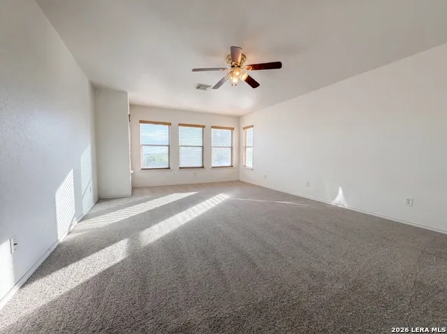 121 SPRINGTREE FLD Cibolo, TX 78108