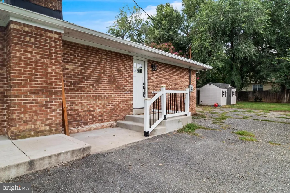 9429 OVERLOOK CIRCLE Newburg, MD 20664