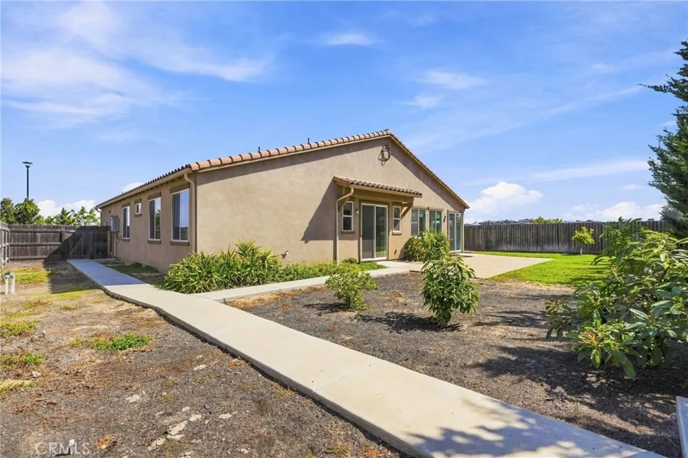 794 Hickok Santa Maria, CA 93455