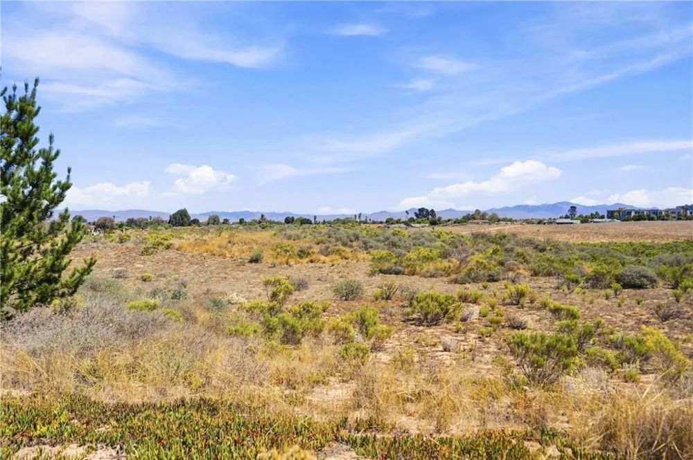 794 Hickok Santa Maria, CA 93455