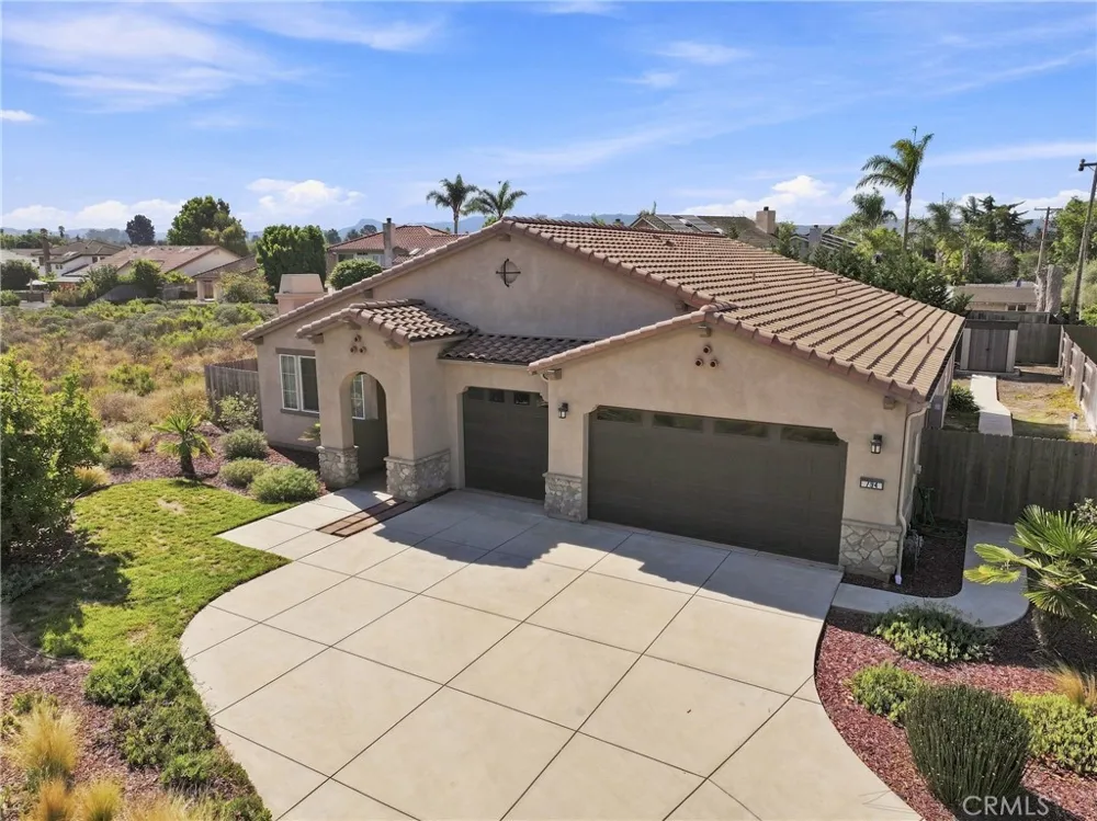 794 Hickok Santa Maria, CA 93455