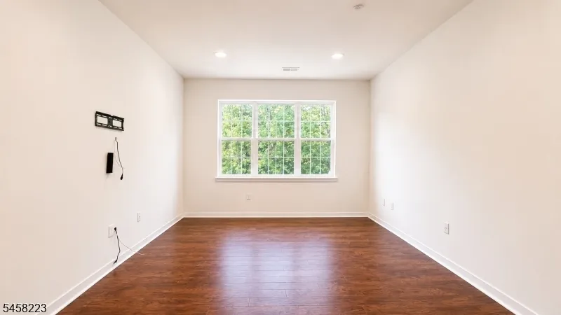 432 Tower Blvd Piscataway, NJ 08854