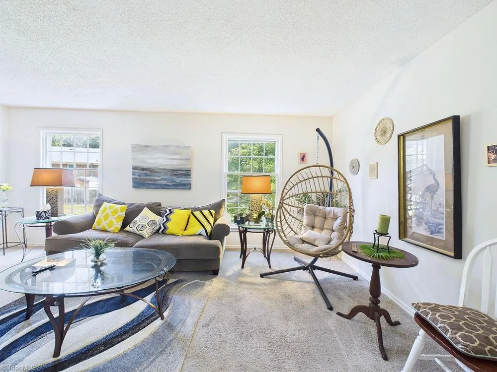 3219 Regents Park Lane #C Greensboro, NC 27455