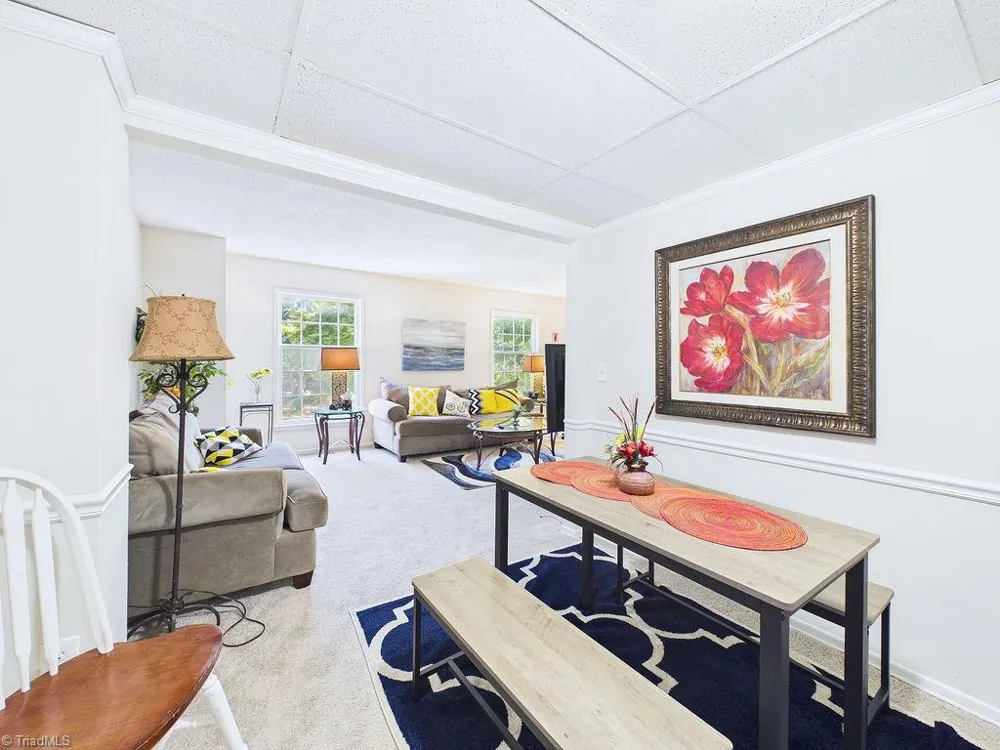 3219 Regents Park Lane #C Greensboro, NC 27455