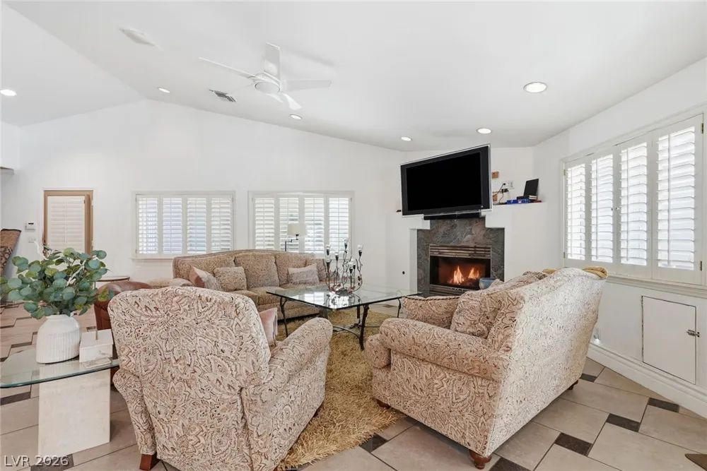 3747 E Quail Avenue Las Vegas, NV 89120