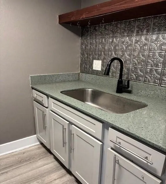 4127 DOLPHIN DRIVE #4127 Tampa, FL 33617