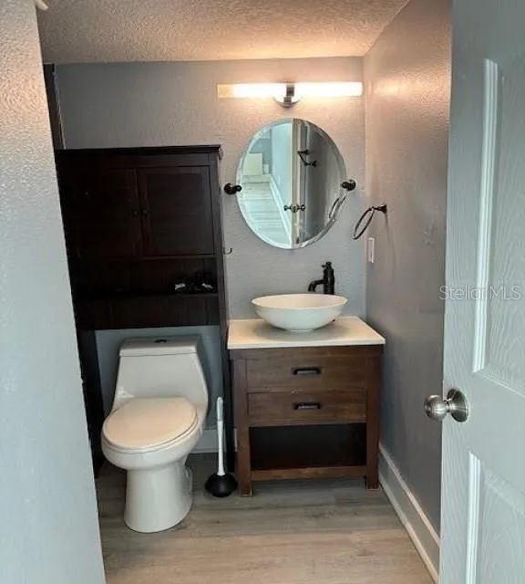 4127 DOLPHIN DRIVE #4127 Tampa, FL 33617