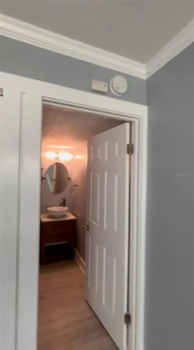 4127 DOLPHIN DRIVE #4127 Tampa, FL 33617