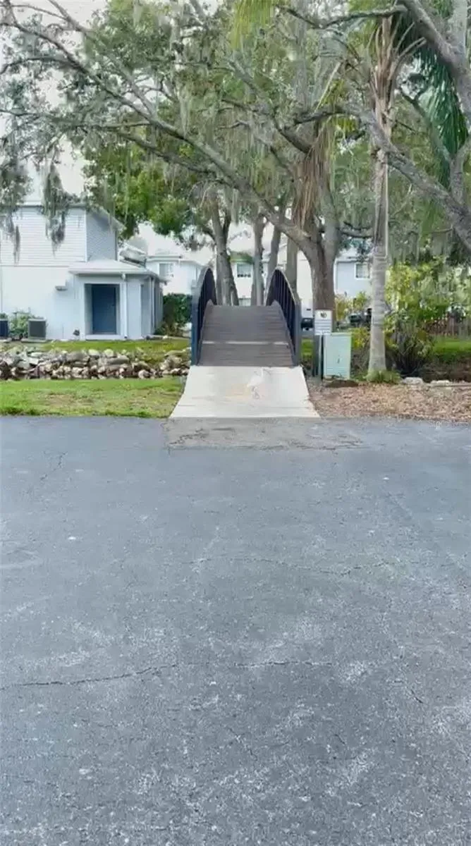 4127 DOLPHIN DRIVE #4127 Tampa, FL 33617