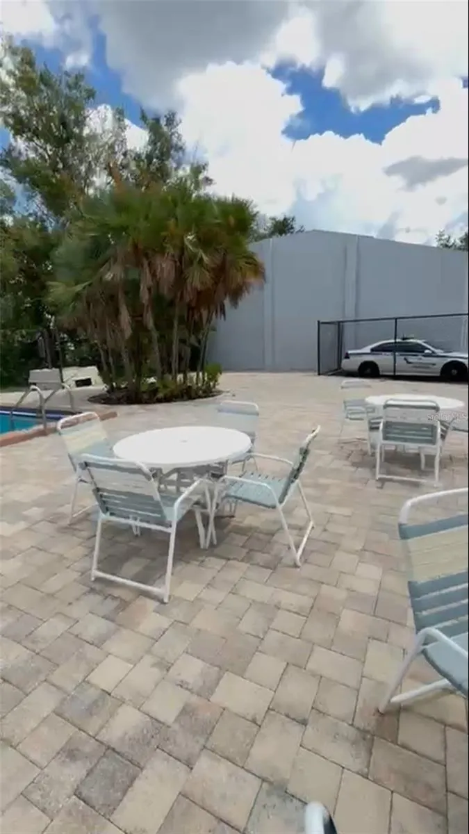 4127 DOLPHIN DRIVE #4127 Tampa, FL 33617