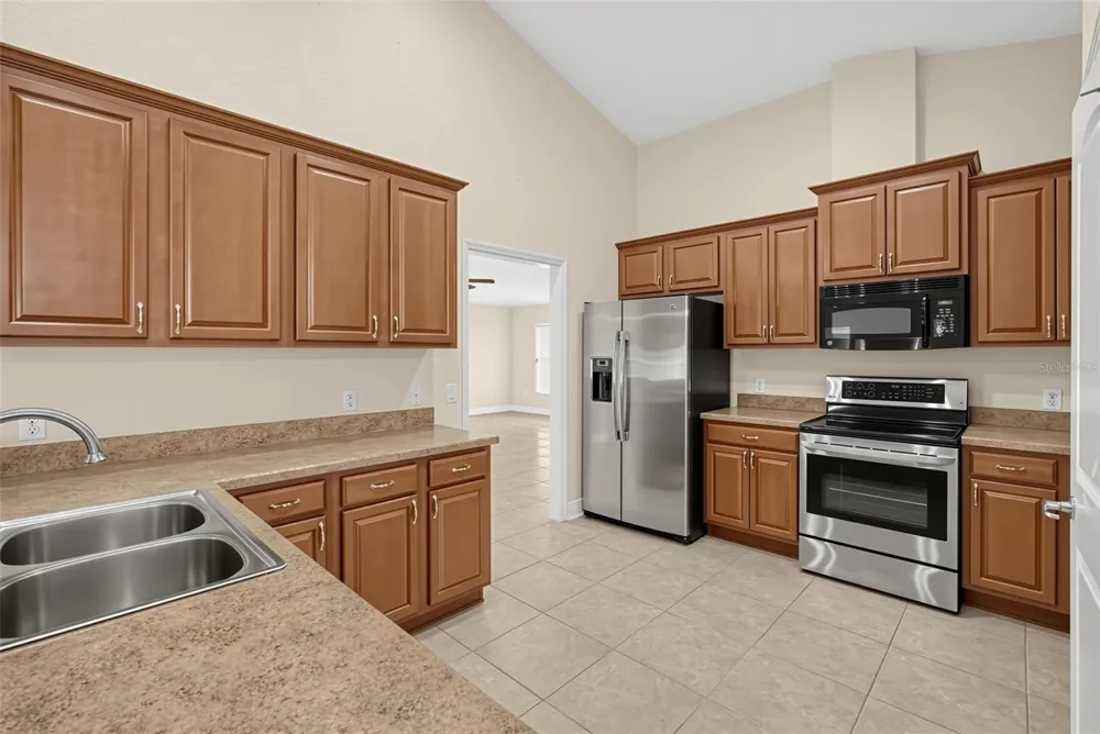 1170 KITTANSETT LANE Auburndale, FL 33823