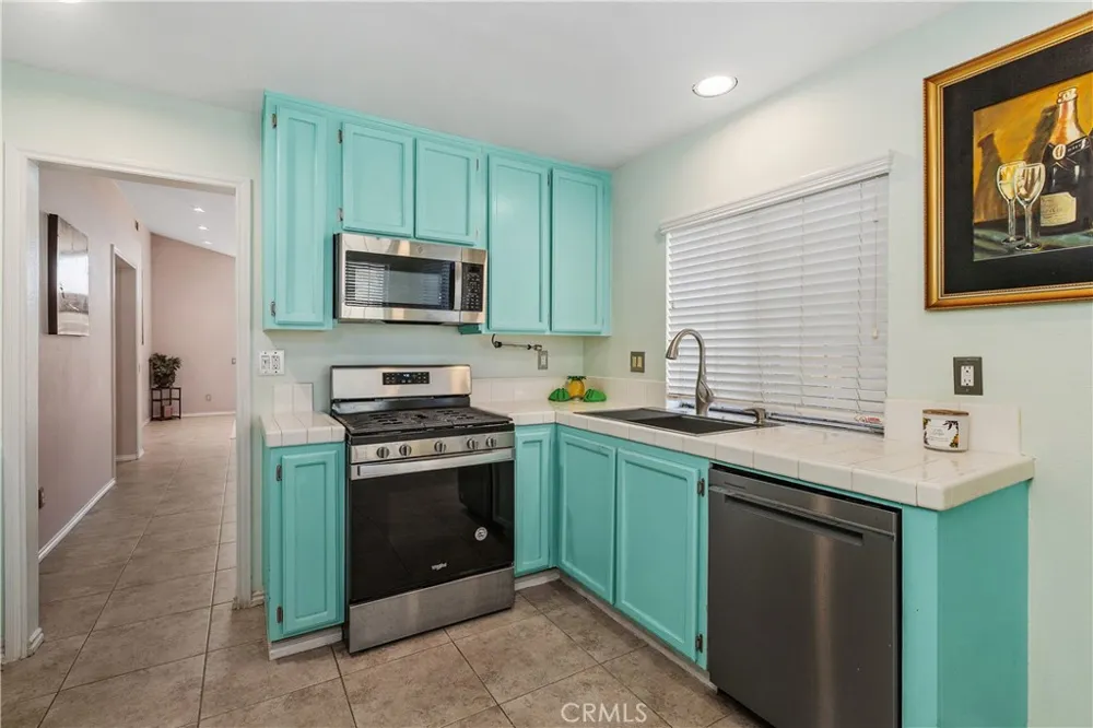 28098 Lemonwood Menifee, CA 92584