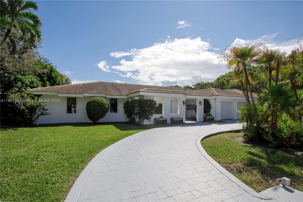 13551 SW 62nd Ave Pinecrest, FL 33156