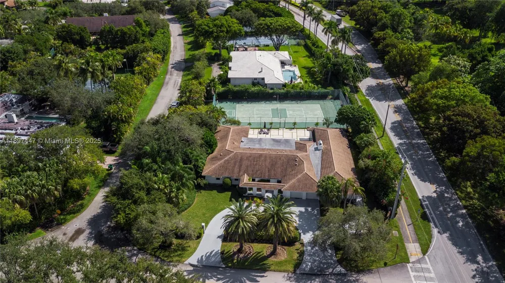 13551 SW 62nd Ave Pinecrest, FL 33156