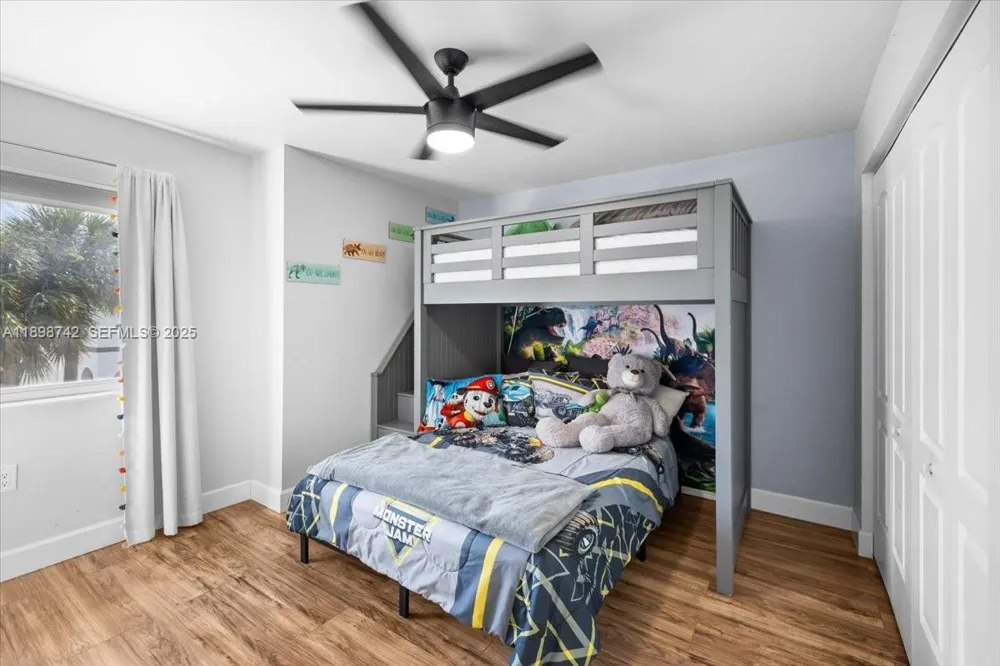 2726 Treasure Cove Cir Dania Beach, FL 33312