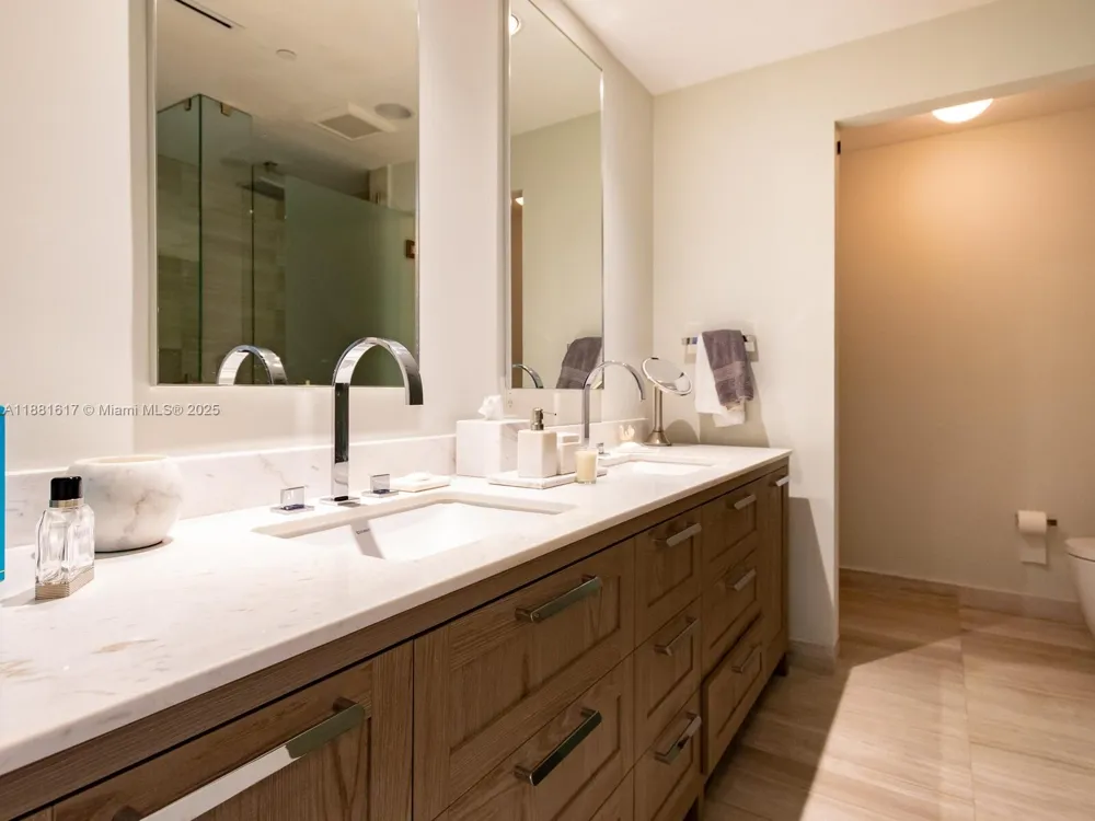 360 Ocean Dr #304S Key Biscayne, FL 33149