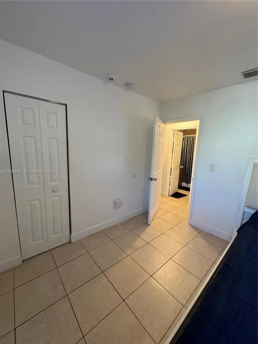 2227 NW 9th Ct Fort Lauderdale, FL 33311