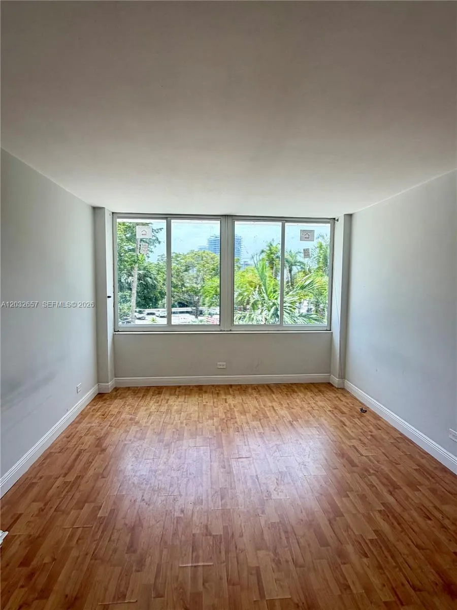 7441 Wayne Ave #2O Miami Beach, FL 33141