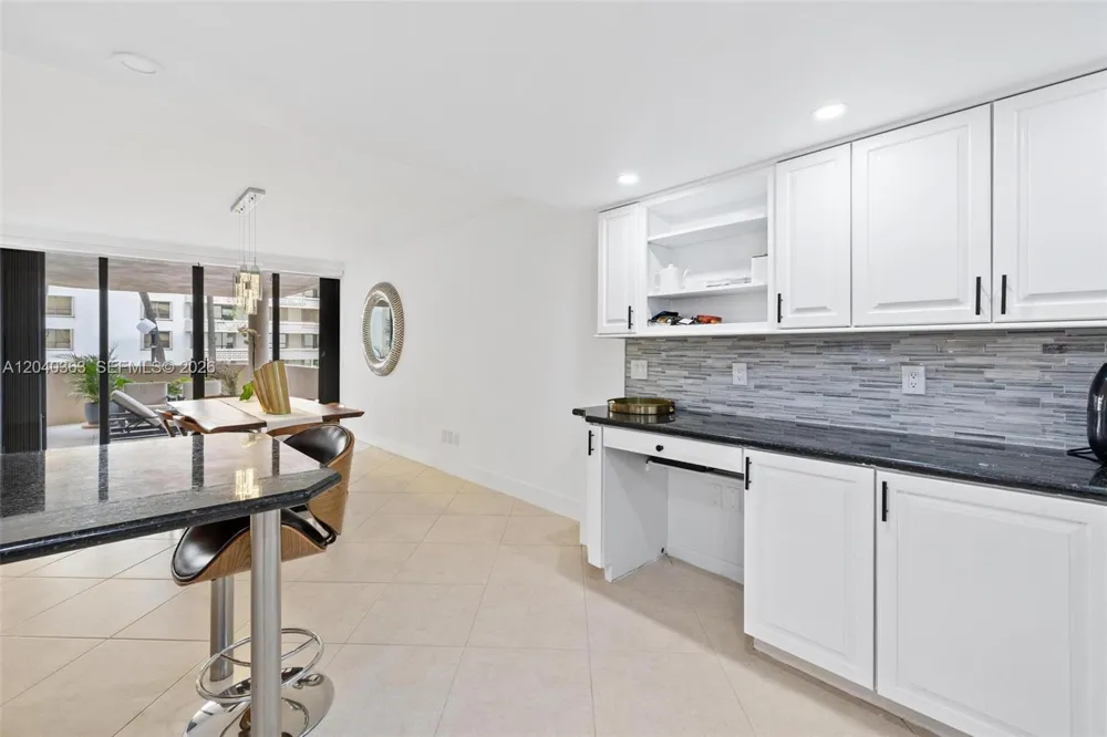 10175 Collins Ave #103 Bal Harbour, FL 33154