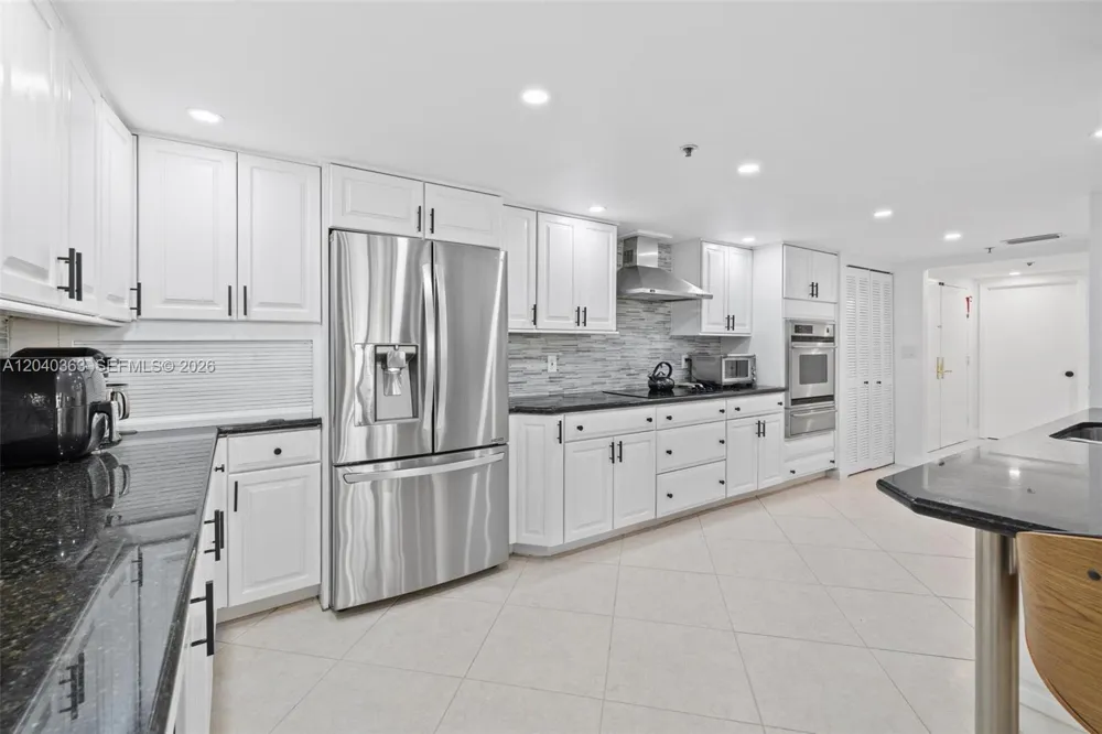 10175 Collins Ave #103 Bal Harbour, FL 33154
