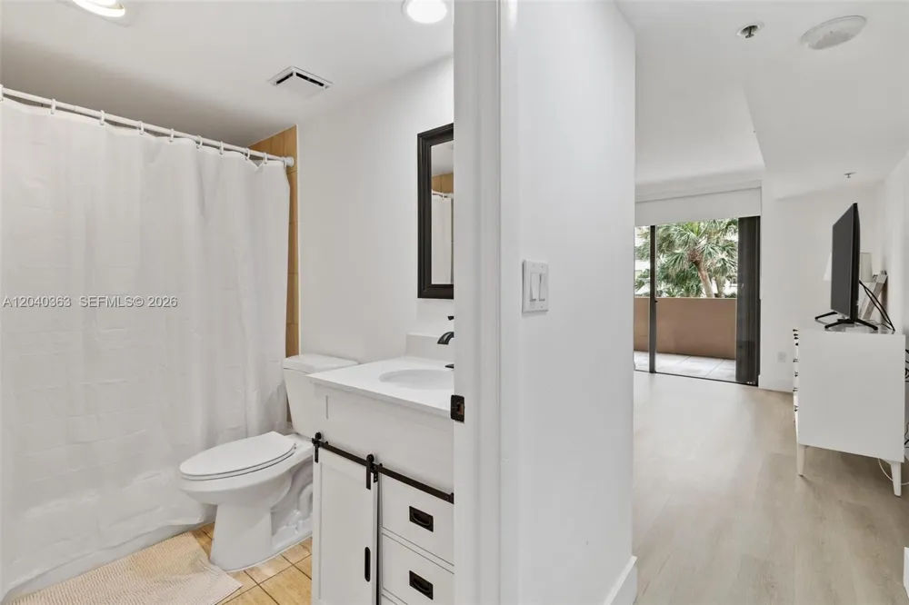 10175 Collins Ave #103 Bal Harbour, FL 33154