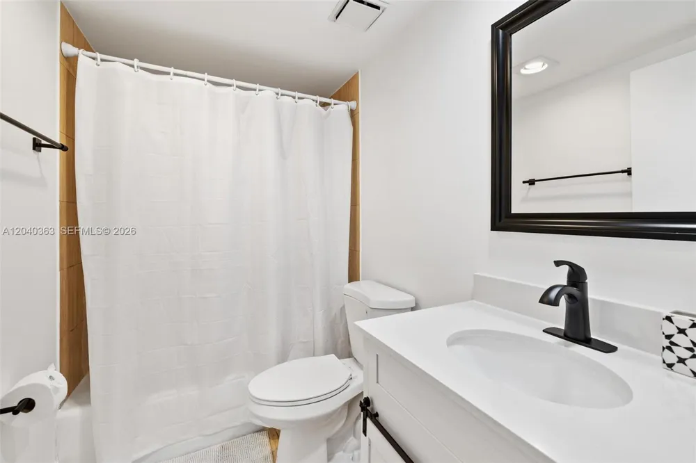 10175 Collins Ave #103 Bal Harbour, FL 33154
