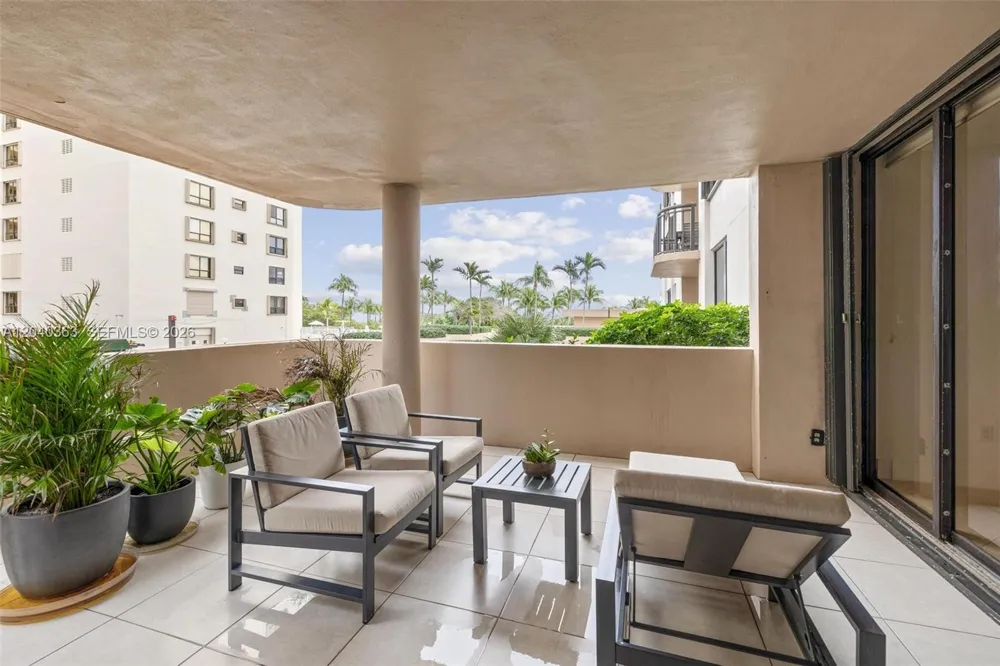 10175 Collins Ave #103 Bal Harbour, FL 33154