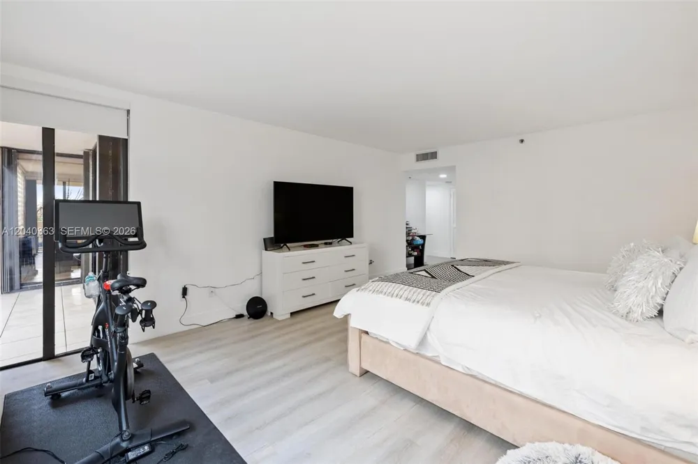 10175 Collins Ave #103 Bal Harbour, FL 33154