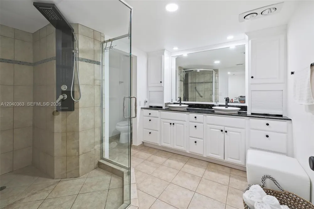 10175 Collins Ave #103 Bal Harbour, FL 33154