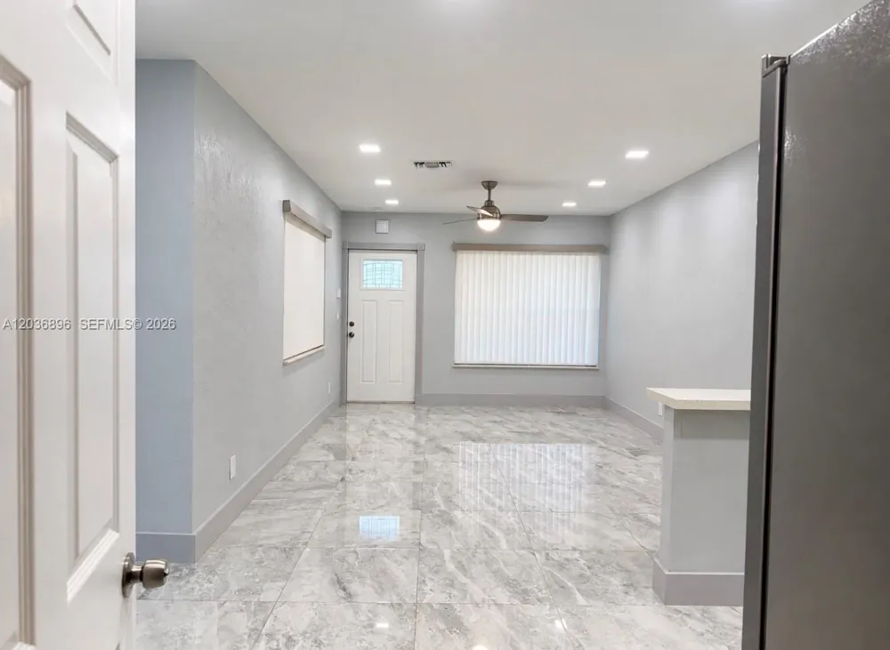 3040 NW 20th St Fort Lauderdale, FL 33311