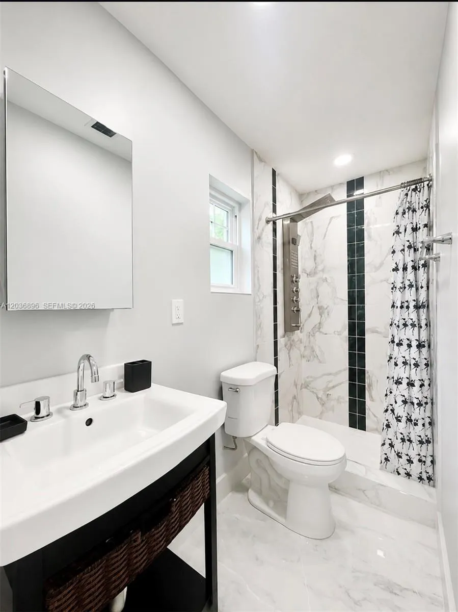 3040 NW 20th St Fort Lauderdale, FL 33311