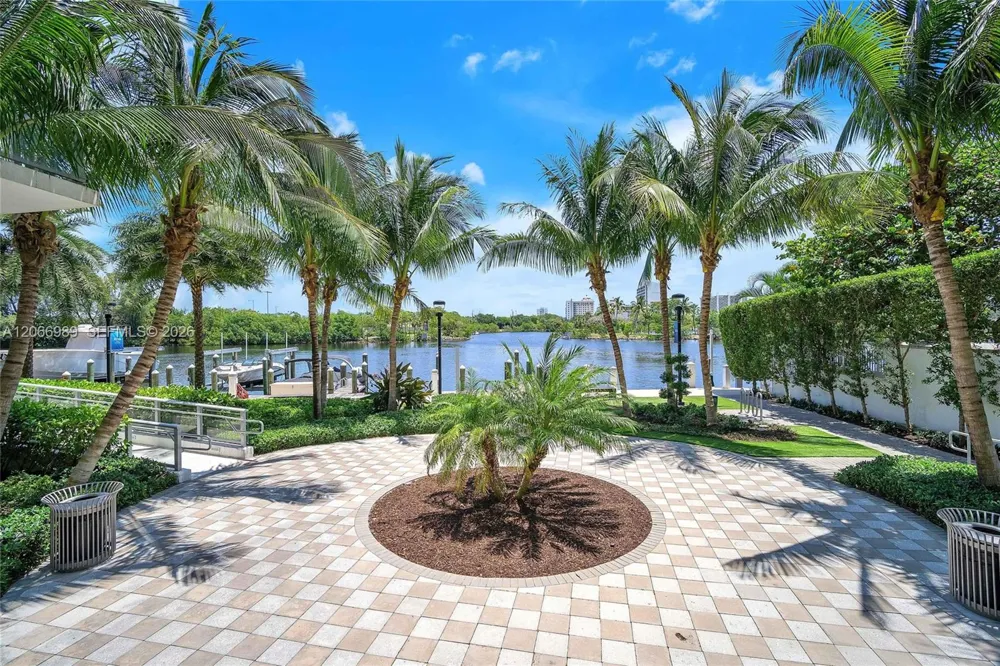 1180 Federal Hwy #501 Fort Lauderdale, FL 33304