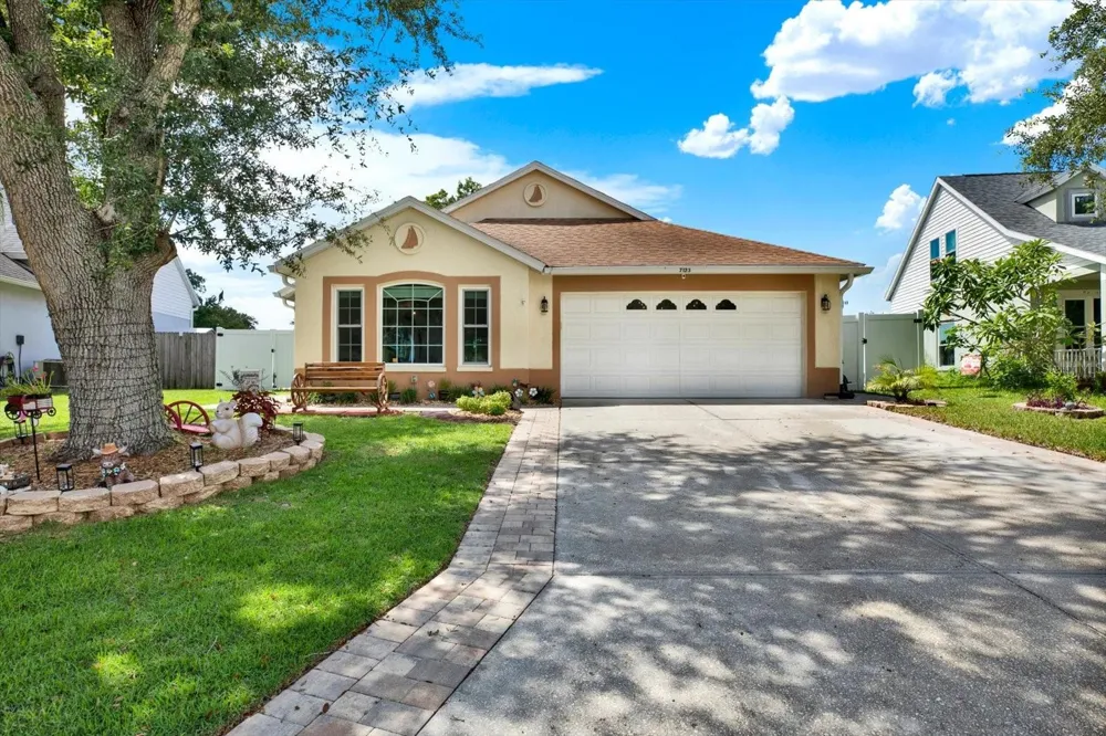 7123 48TH AVENUE E Palmetto, FL 34221
