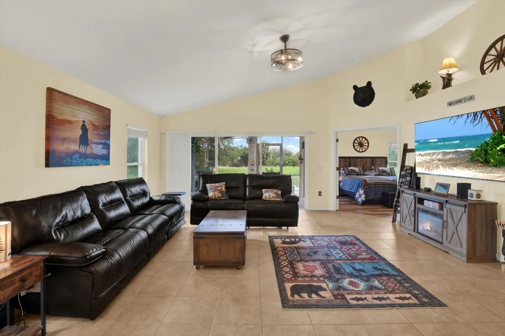 7123 48TH AVENUE E Palmetto, FL 34221