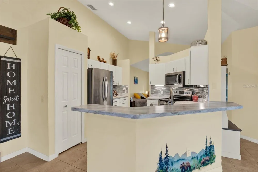 7123 48TH AVENUE E Palmetto, FL 34221