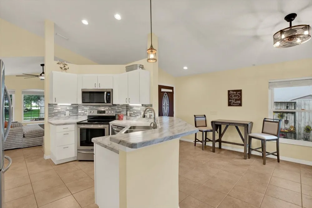 7123 48TH AVENUE E Palmetto, FL 34221