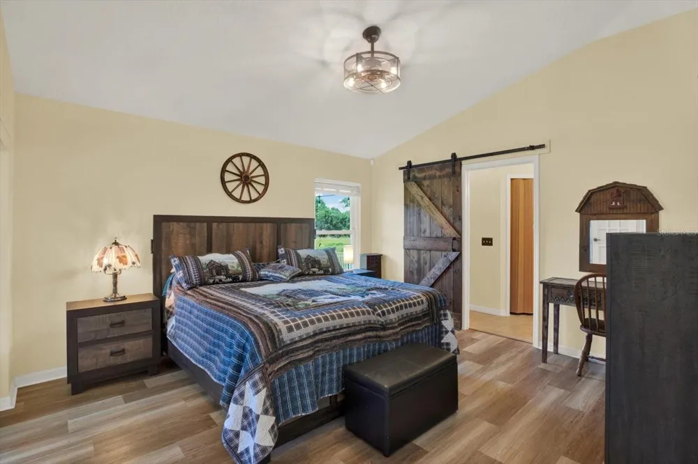 7123 48TH AVENUE E Palmetto, FL 34221