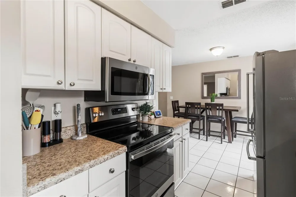 2948 COLORADO AVENUE Orlando, FL 32826
