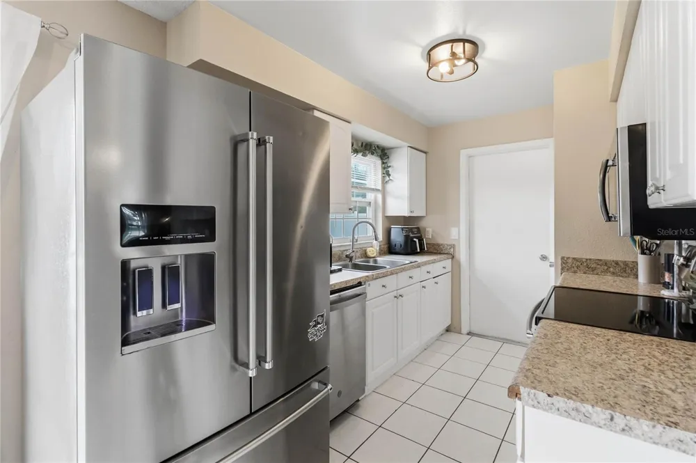 2948 COLORADO AVENUE Orlando, FL 32826