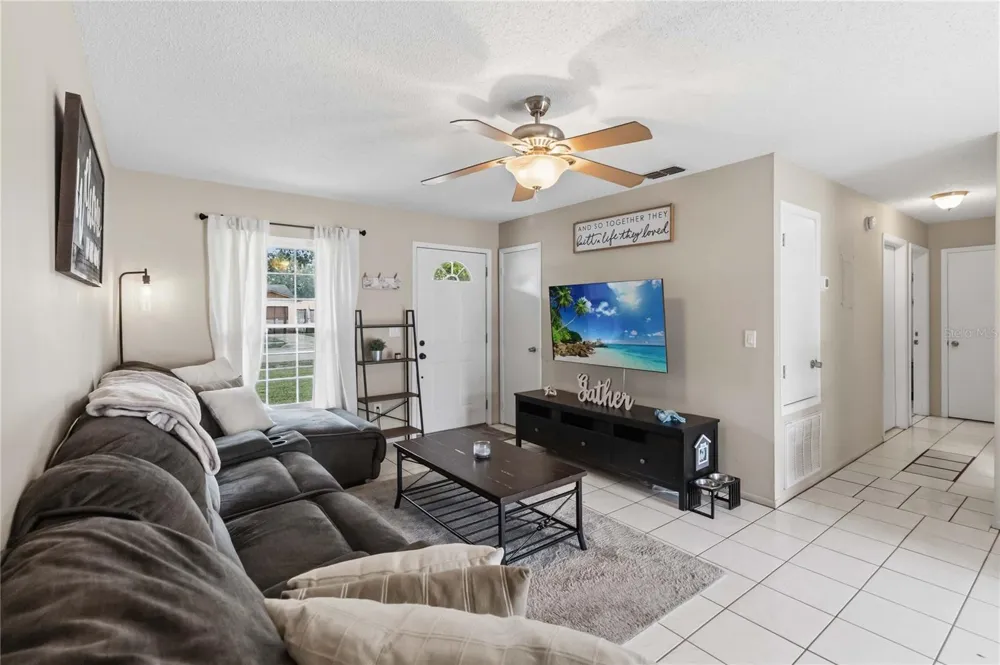 2948 COLORADO AVENUE Orlando, FL 32826