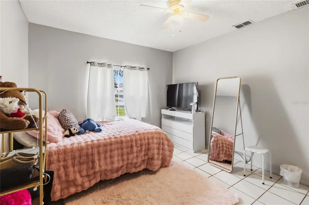 2948 COLORADO AVENUE Orlando, FL 32826
