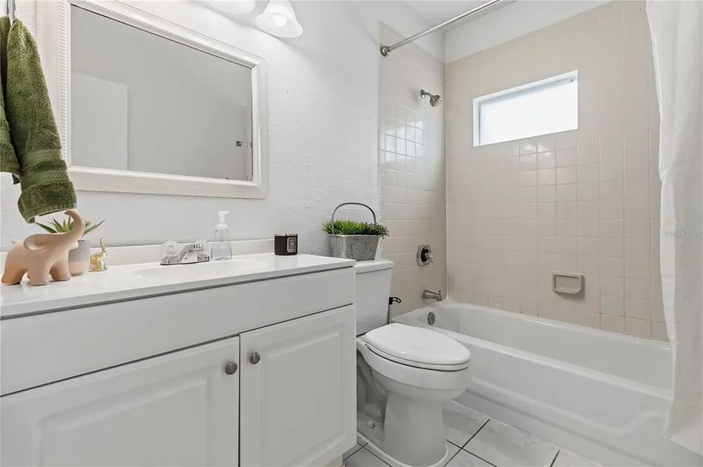 2948 COLORADO AVENUE Orlando, FL 32826