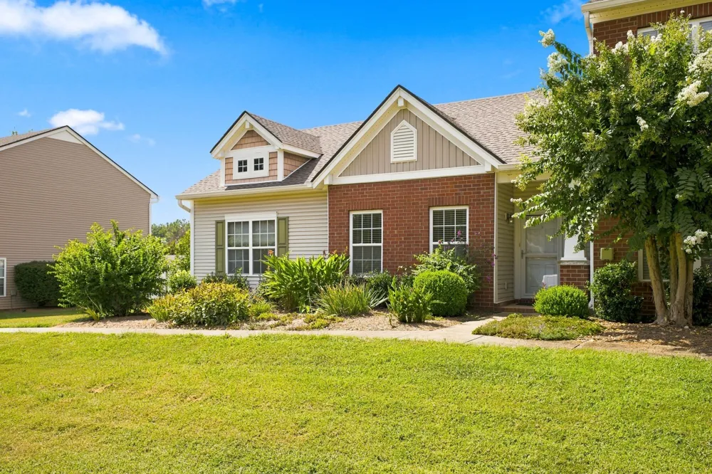 949 Seven Oaks Blvd Smyrna, TN 37167