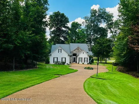 1720 Stonehedge Drive