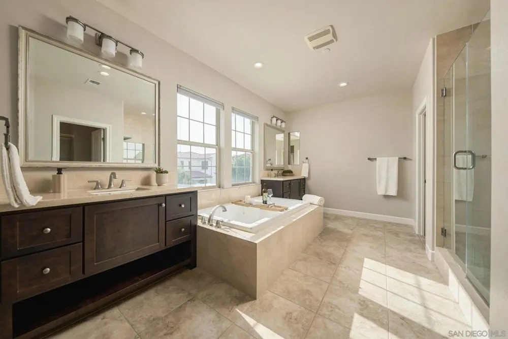 13656 Clover Hill Way San Diego, CA 92130